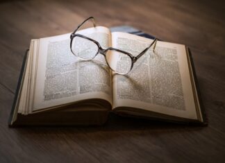 Jak dzielimy rodzaje i gatunki literackie? Jak dzielimy rodzaje i gatunki literackie?